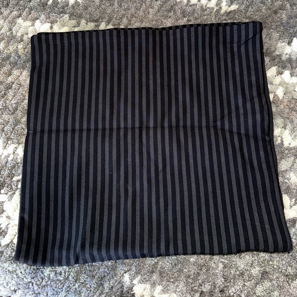 Lululemon Vinyasa Scarf - Striped - Gray/Black - Like New Condition - Picture 3 of 6